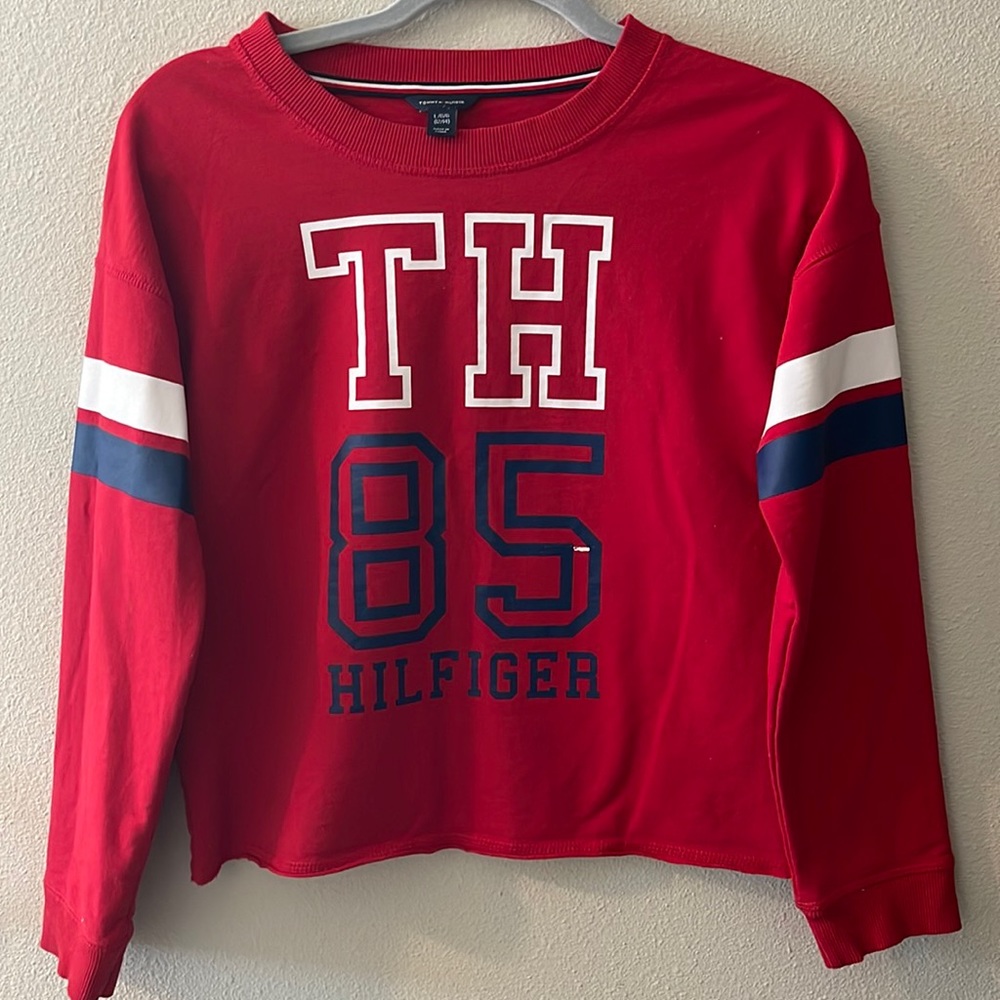 Girls size 12/14 Tommy Hilfiger long sleeve crop top